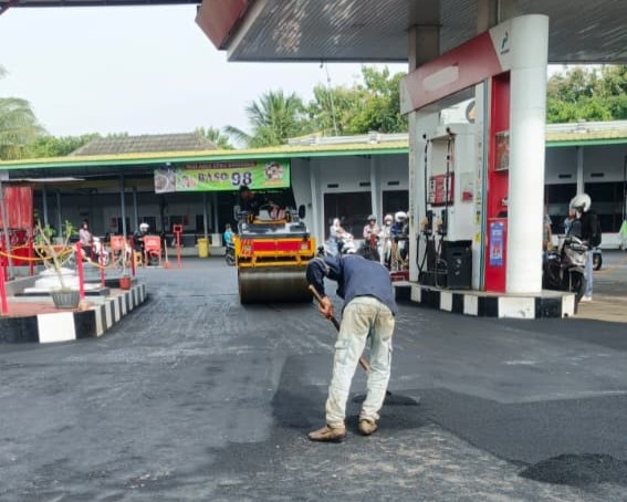 Proyek Pengaspalan 5